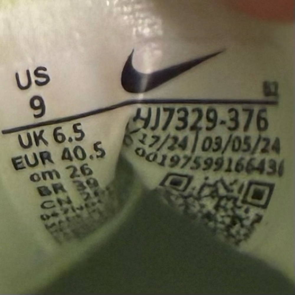 NEW Nike Air Max 1 '87 Vapor Green Athletic  Sneakers HJ7329-376 (Women 9/M 7.5) - Picture 7 of 7